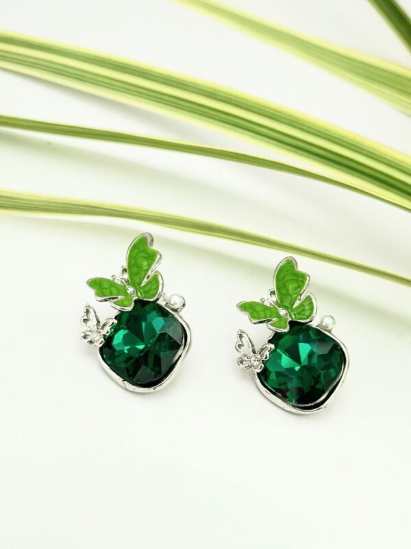 STYLISH EARING-INE009