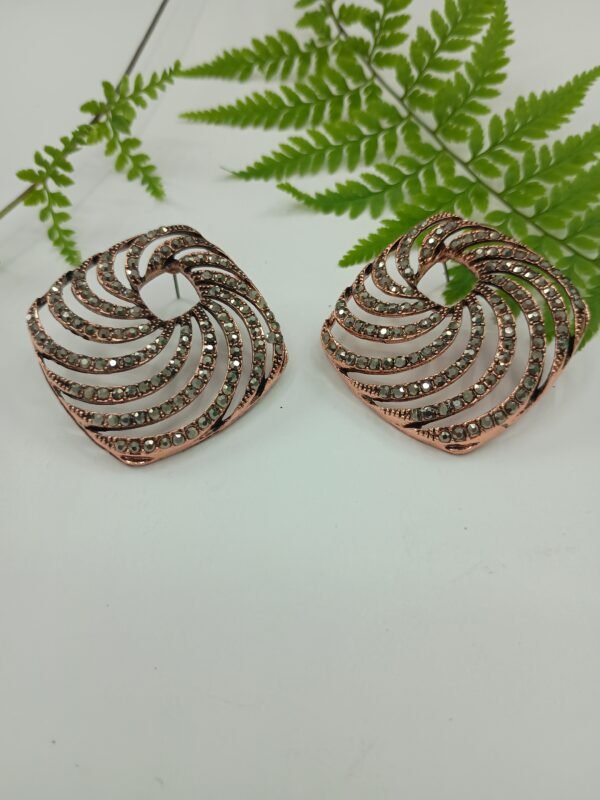 STYLISH EARING-INE014